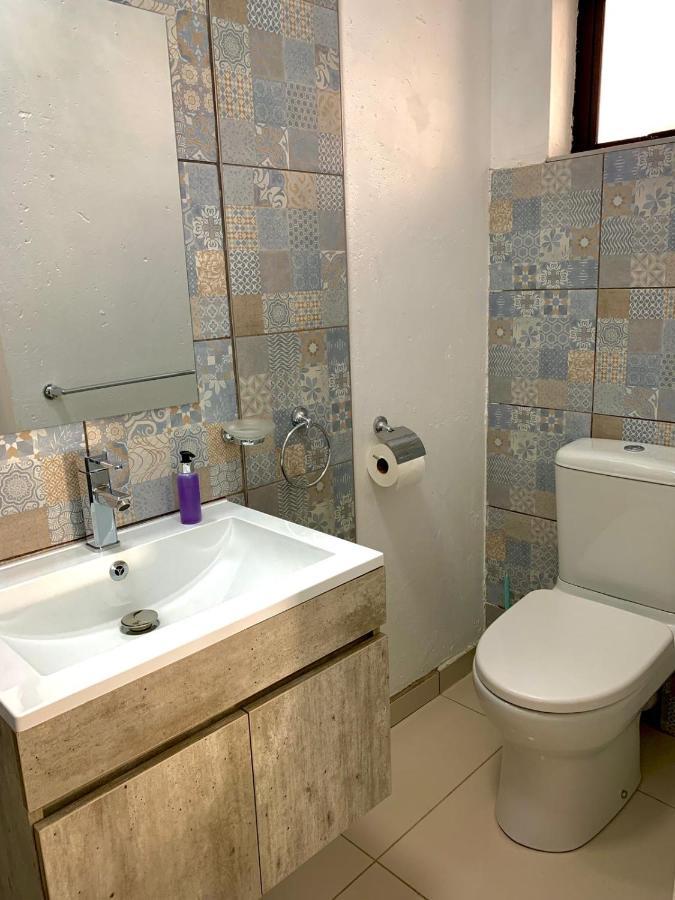 Thamani Guest House Randfontein 外观 照片